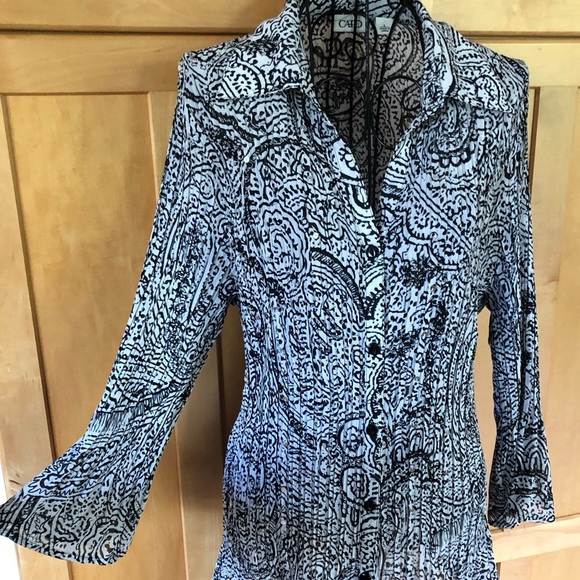 Tops - Black, white and bling button up flare sleeve Top size Large